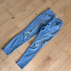 Levi’s 721 Light Wash High Rise Skinny Distressed Jeans